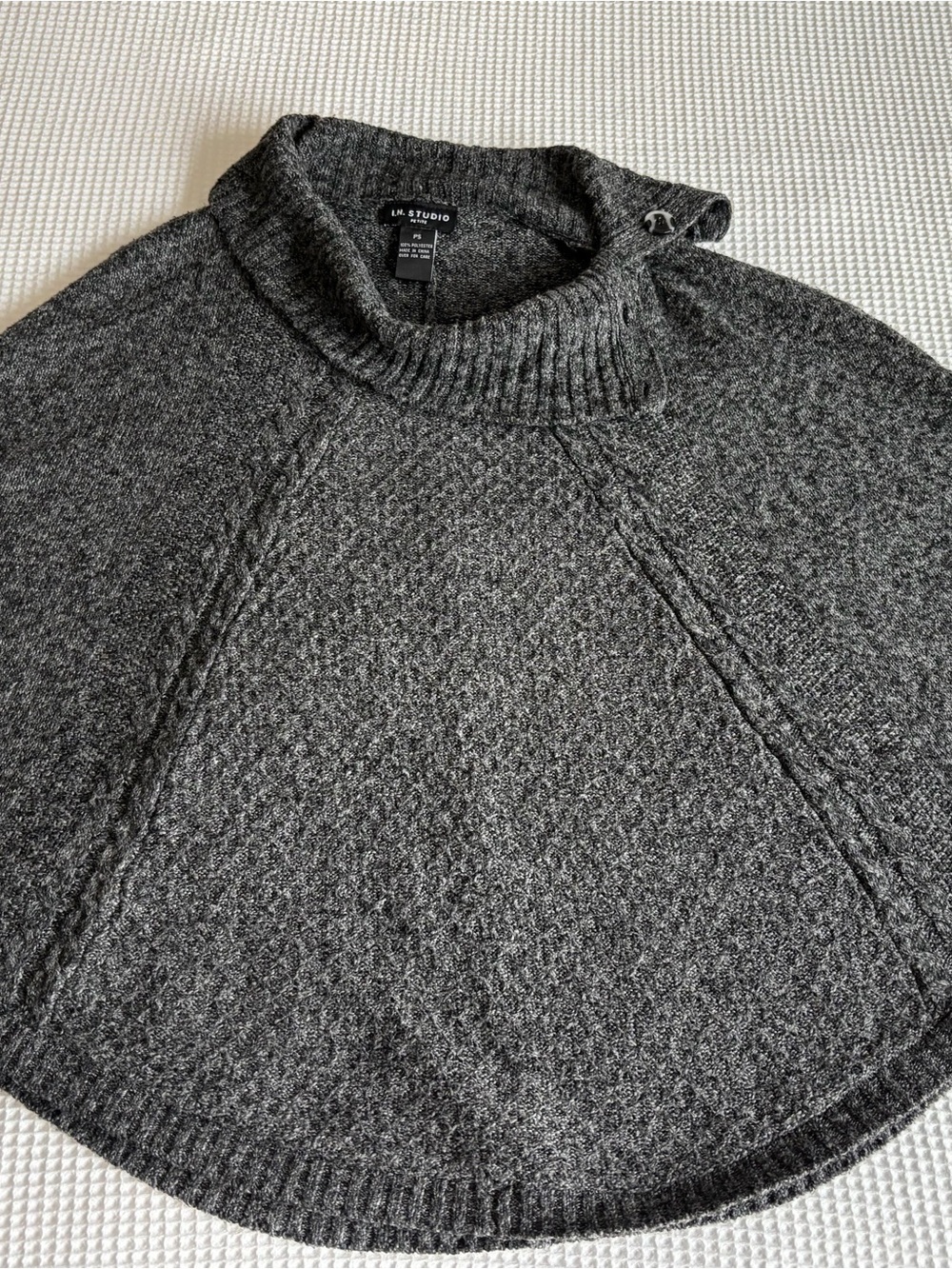 I N Studio Charcoal Gray Knit Capelet